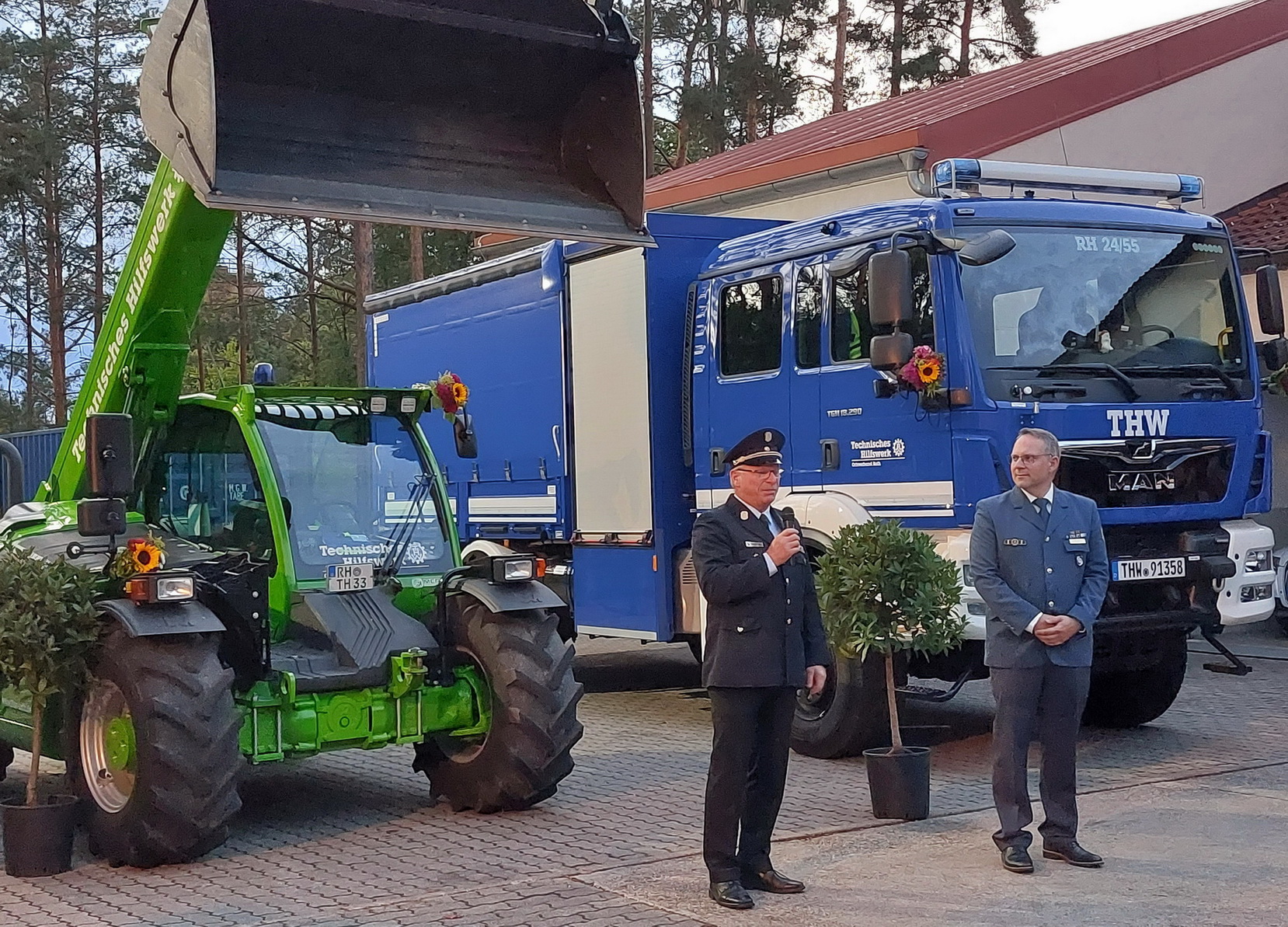 2022 09 09 Fahrzeugweihe THW Bild 1